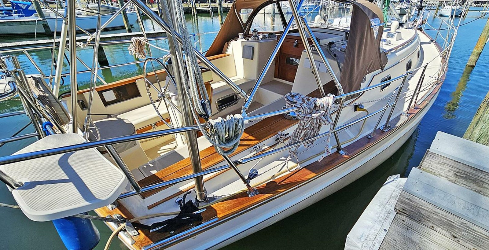 https://arconyachts.ams3.digitaloceanspaces.com/158909/conversions/large_4634342-optimize.jpg