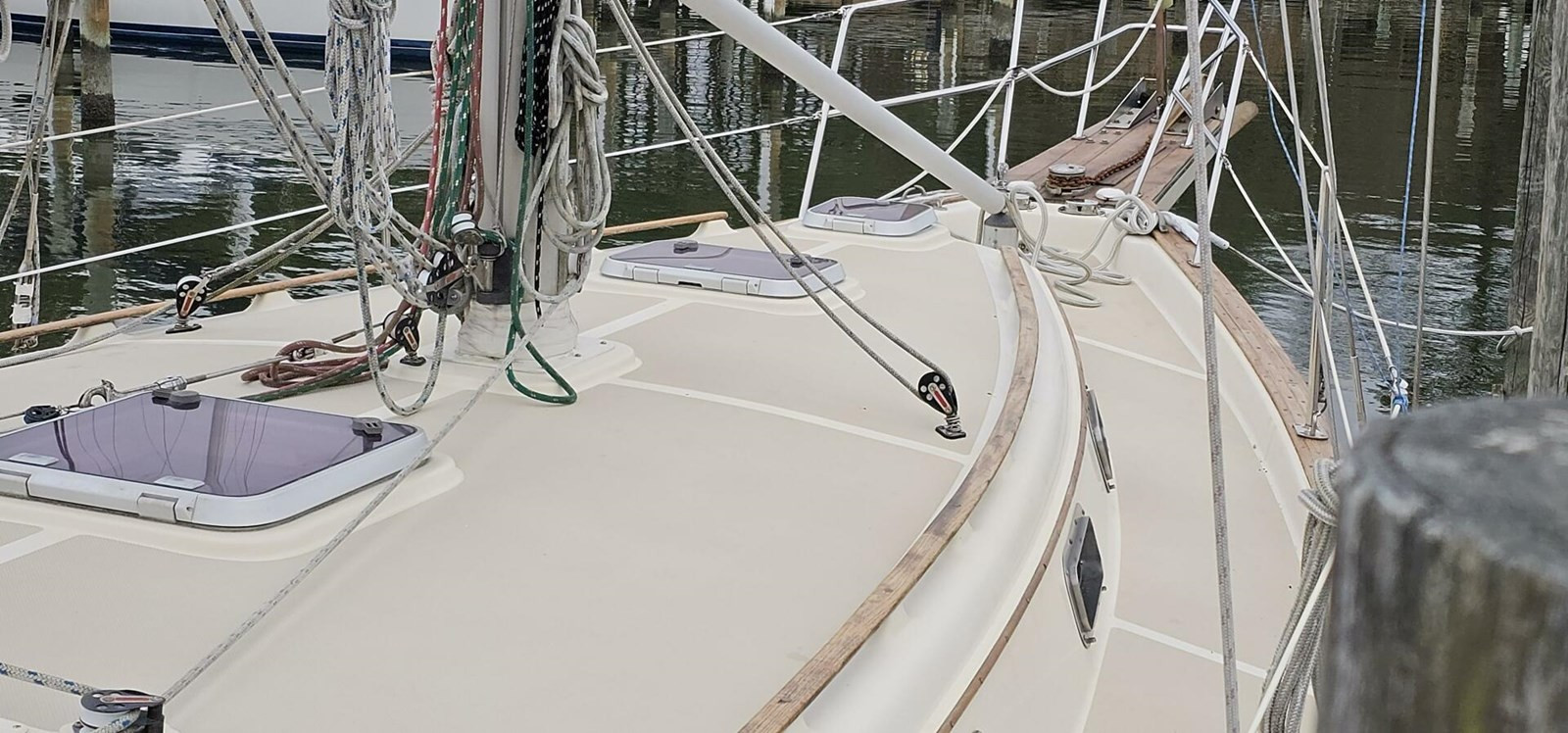 https://arconyachts.ams3.digitaloceanspaces.com/158910/conversions/large_4634445-optimize.jpg