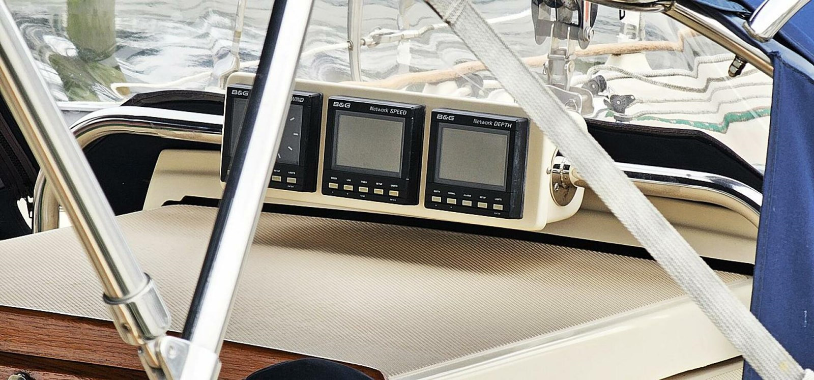 https://arconyachts.ams3.digitaloceanspaces.com/158925/conversions/large_4634451-optimize.jpg