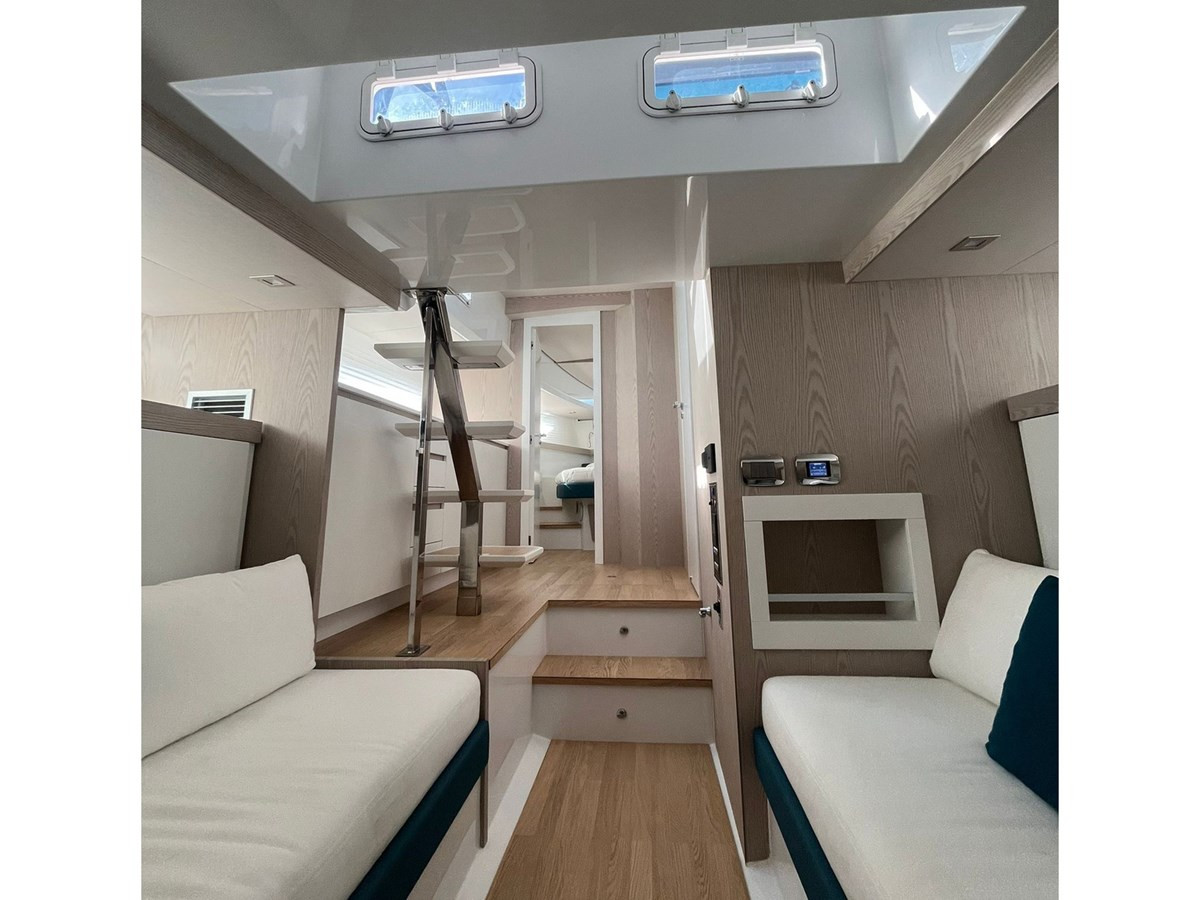 https://arconyachts.ams3.digitaloceanspaces.com/158982/conversions/large_4076287-optimize.jpg