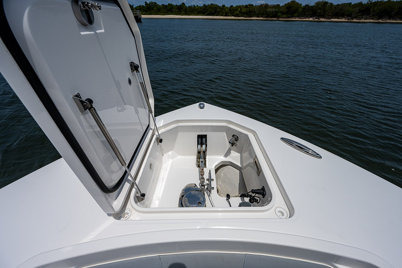 https://arconyachts.ams3.digitaloceanspaces.com/159005/conversions/large_3916595-optimize.jpg