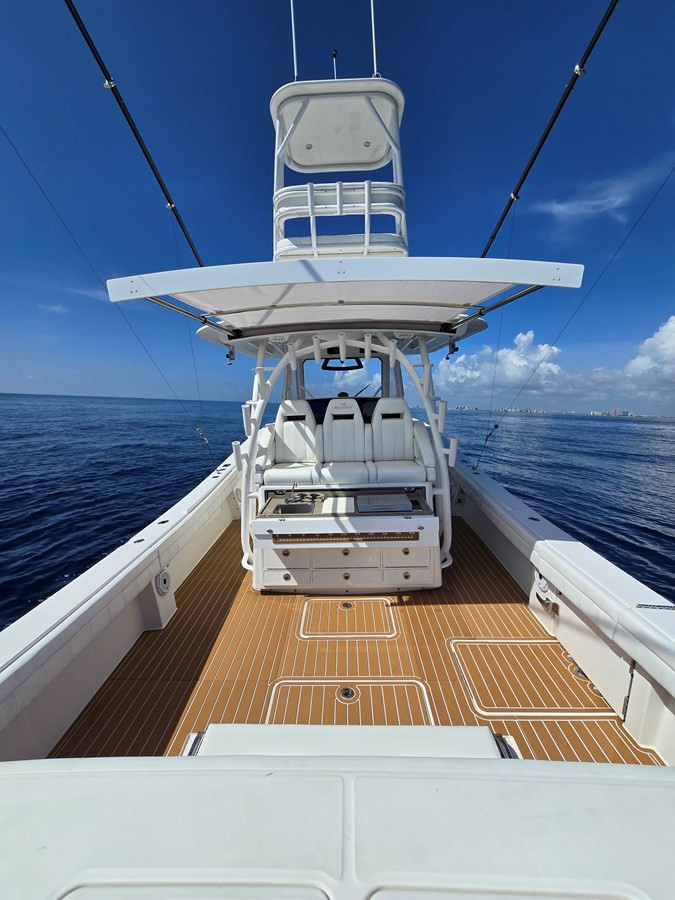 https://arconyachts.ams3.digitaloceanspaces.com/159071/conversions/large_4733609-optimize.jpg