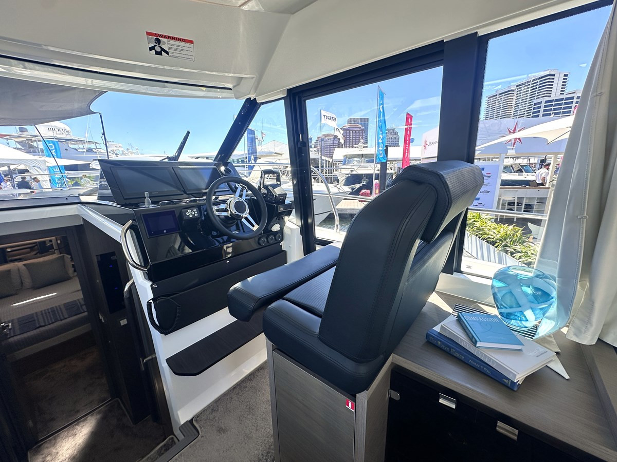 https://arconyachts.ams3.digitaloceanspaces.com/159095/conversions/large_4641380-optimize.jpg
