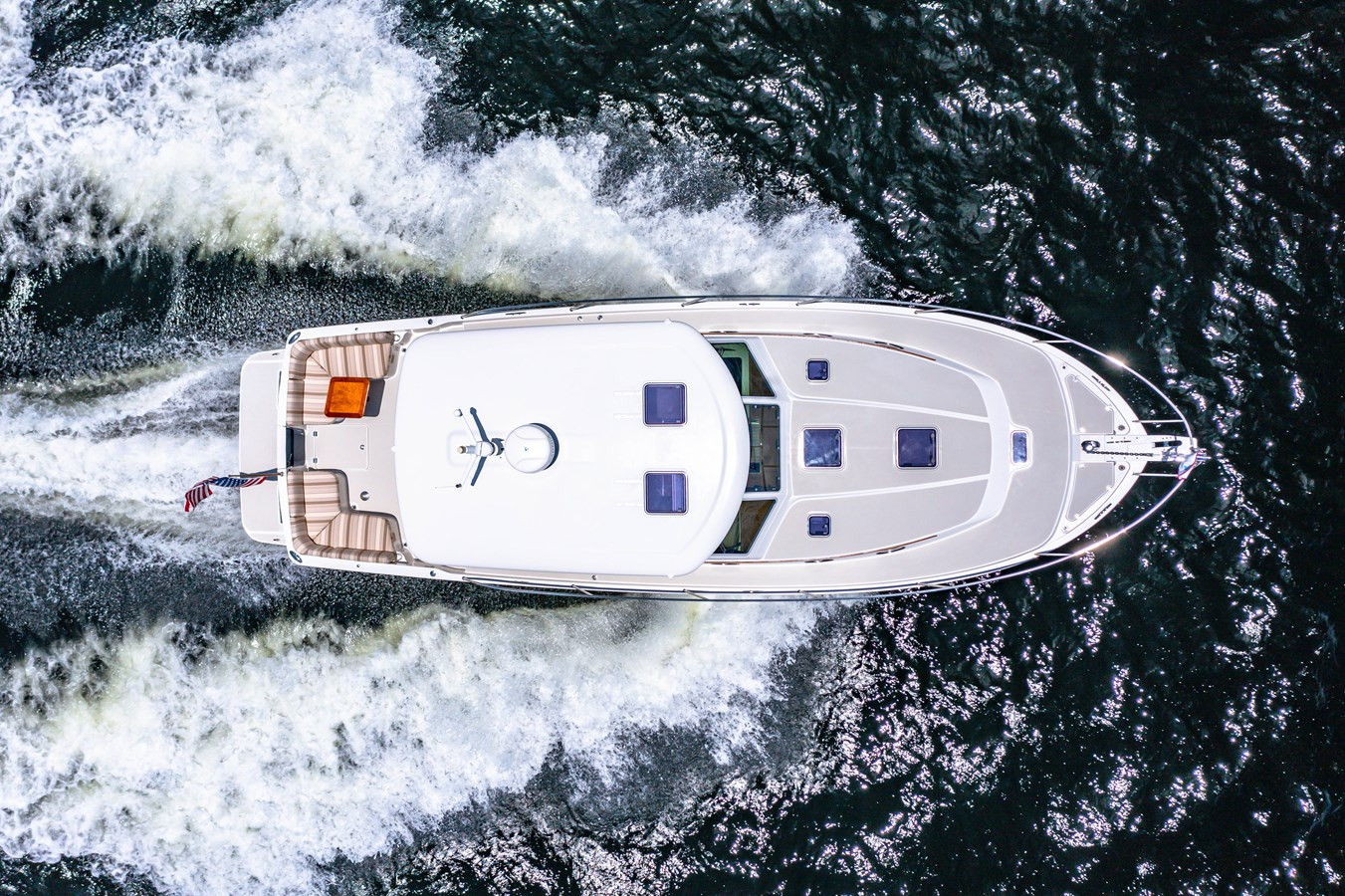 https://arconyachts.ams3.digitaloceanspaces.com/159214/conversions/large_3541924-optimize.jpg