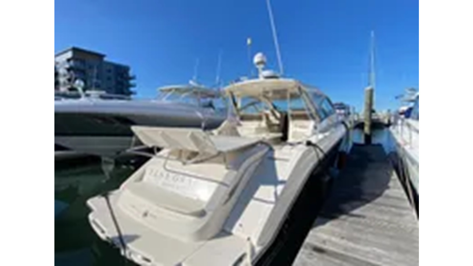 https://arconyachts.ams3.digitaloceanspaces.com/159334/conversions/large_4326627-optimize.jpg