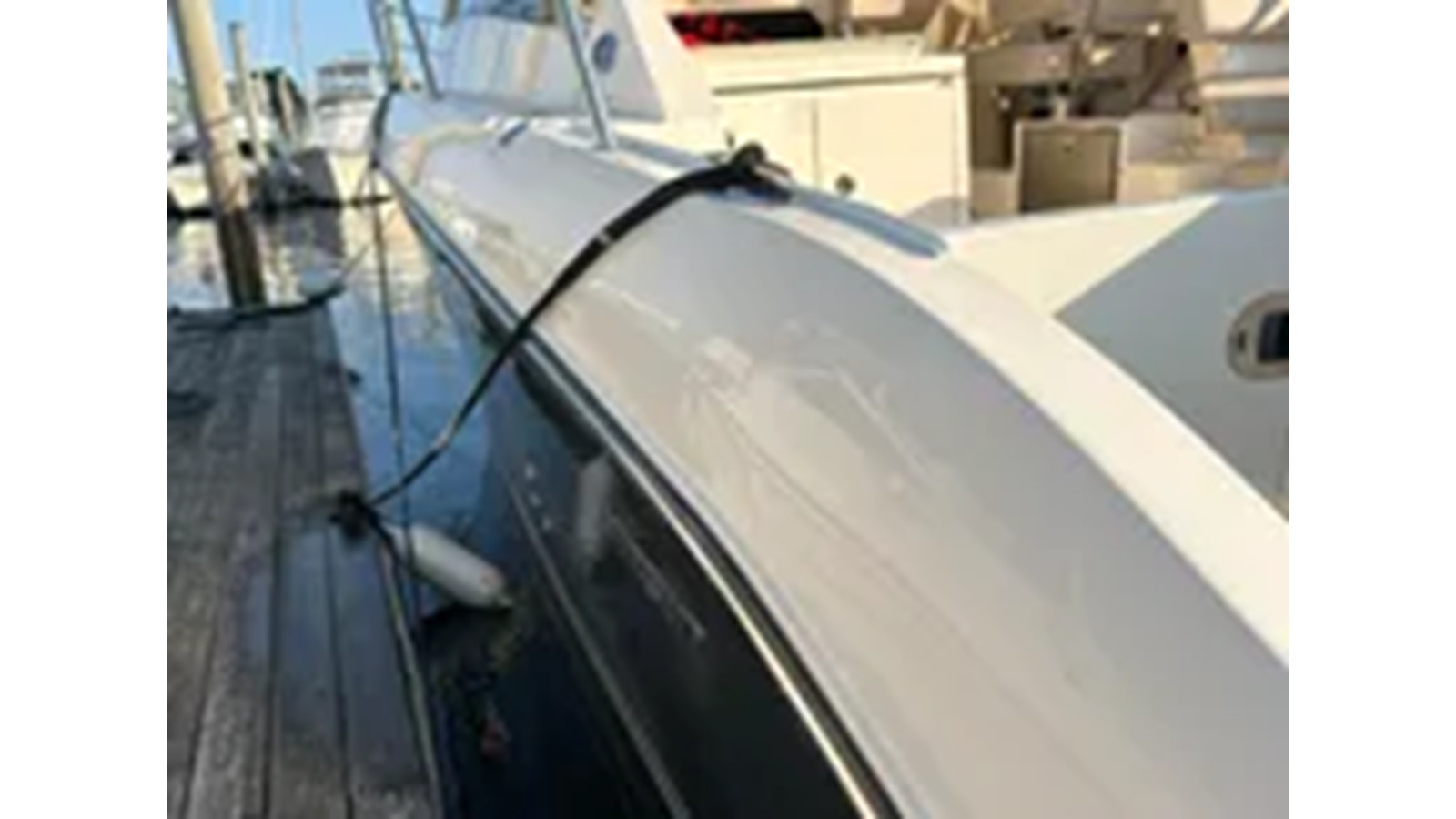 https://arconyachts.ams3.digitaloceanspaces.com/159337/conversions/large_4326628-optimize.jpg