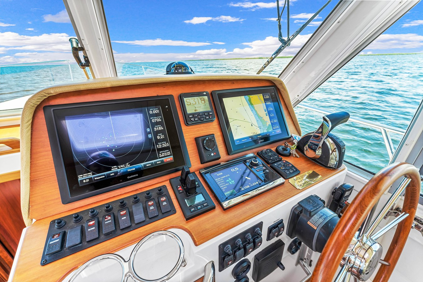 https://arconyachts.ams3.digitaloceanspaces.com/159348/conversions/large_3541968-optimize.jpg