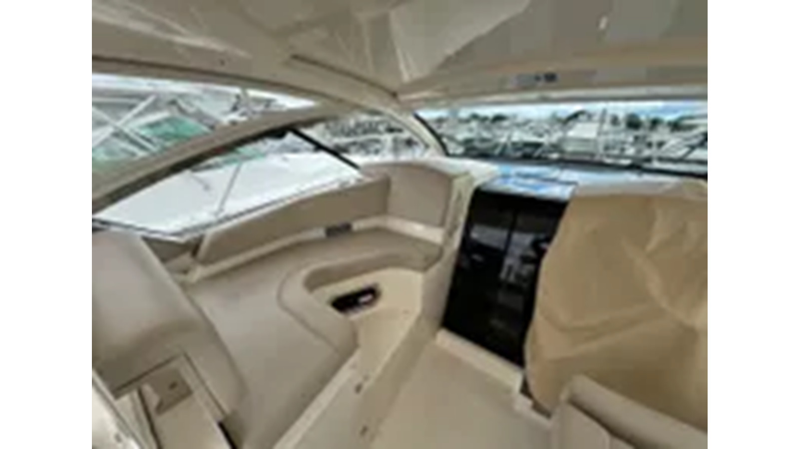 https://arconyachts.ams3.digitaloceanspaces.com/159369/conversions/large_4326638-optimize.jpg