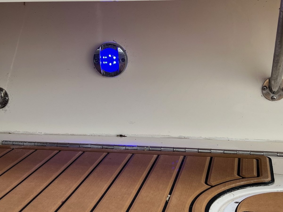 https://arconyachts.ams3.digitaloceanspaces.com/159416/conversions/large_4675762-optimize.jpg