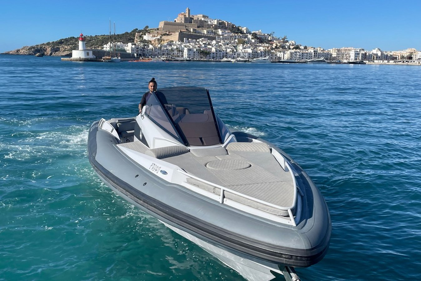 https://arconyachts.ams3.digitaloceanspaces.com/159453/conversions/large_4609667-optimize.jpg