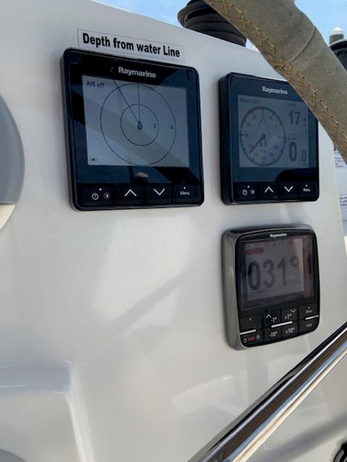 https://arconyachts.ams3.digitaloceanspaces.com/159615/conversions/large_2614218-optimize.jpg
