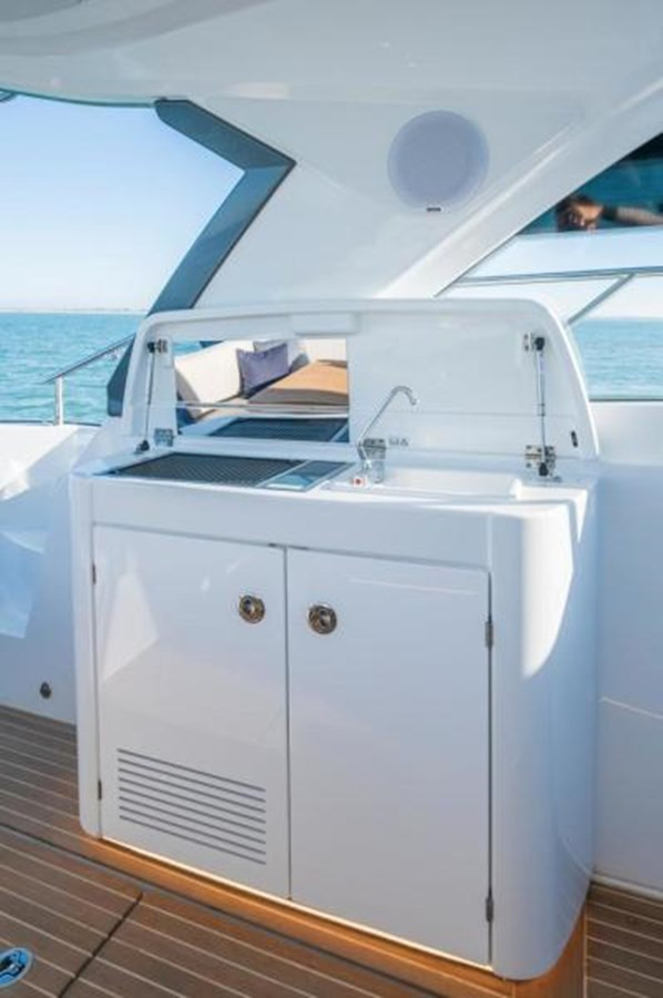 https://arconyachts.ams3.digitaloceanspaces.com/159758/conversions/large_3861889-optimize.jpg