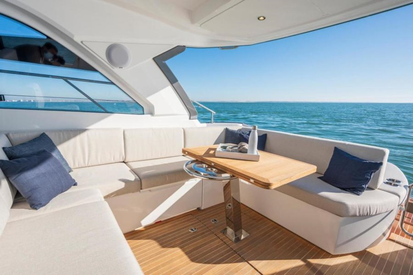 https://arconyachts.ams3.digitaloceanspaces.com/159773/conversions/large_3861894-optimize.jpg