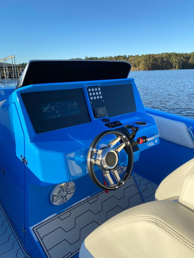 https://arconyachts.ams3.digitaloceanspaces.com/160057/conversions/large_4242011-optimize.jpg