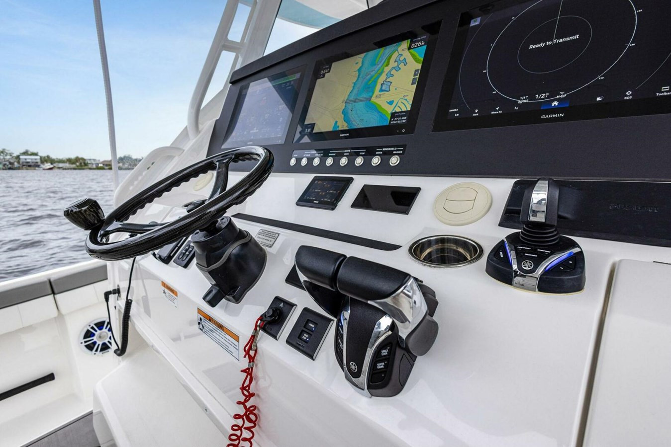 https://arconyachts.ams3.digitaloceanspaces.com/160307/conversions/large_4624156-optimize.jpg