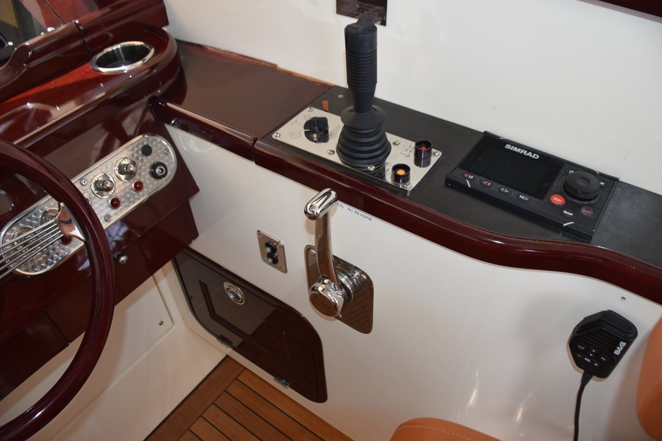https://arconyachts.ams3.digitaloceanspaces.com/160318/conversions/large_4657349-optimize.jpg