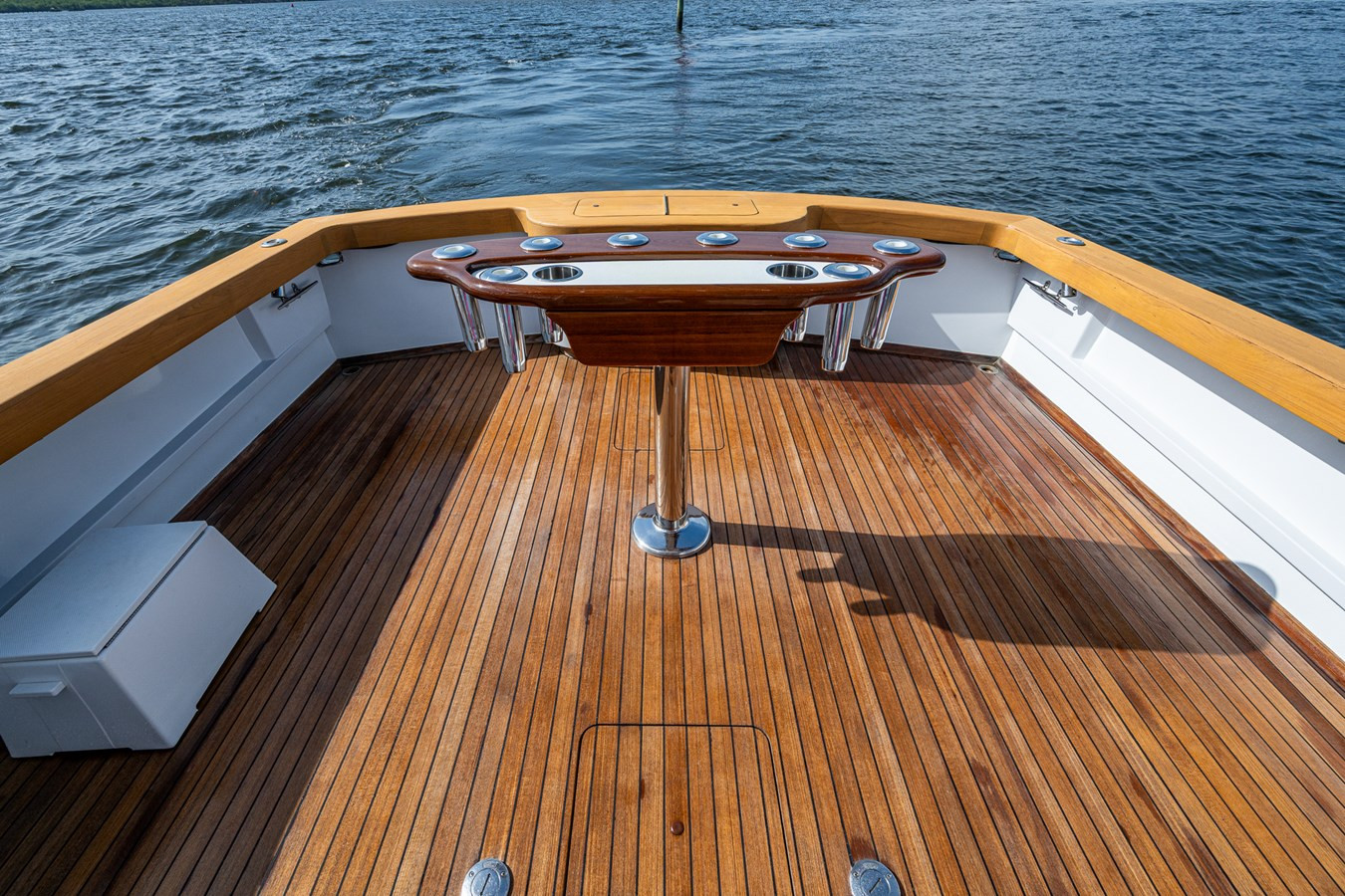 https://arconyachts.ams3.digitaloceanspaces.com/160374/conversions/large_4715114-optimize.jpg