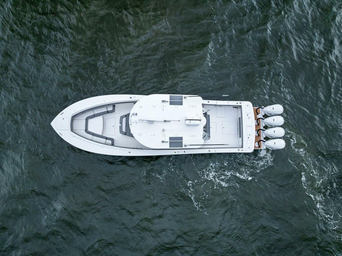 https://arconyachts.ams3.digitaloceanspaces.com/160387/conversions/large_4624184-optimize.jpg