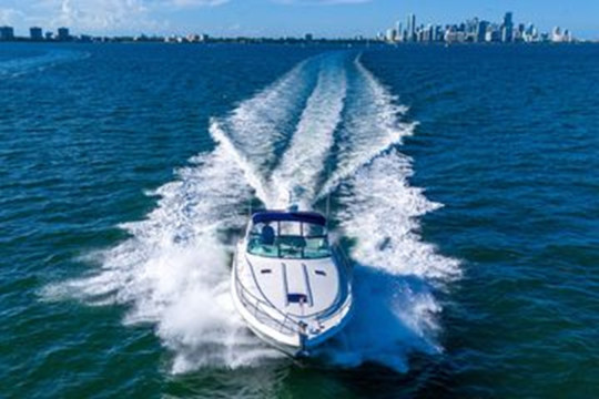 SEA RAY 400 SUNDANCER