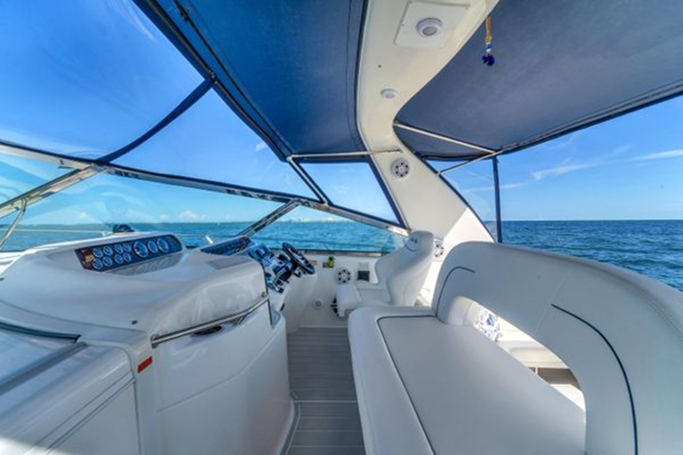 https://arconyachts.ams3.digitaloceanspaces.com/160490/conversions/large_4760320-optimize.jpg
