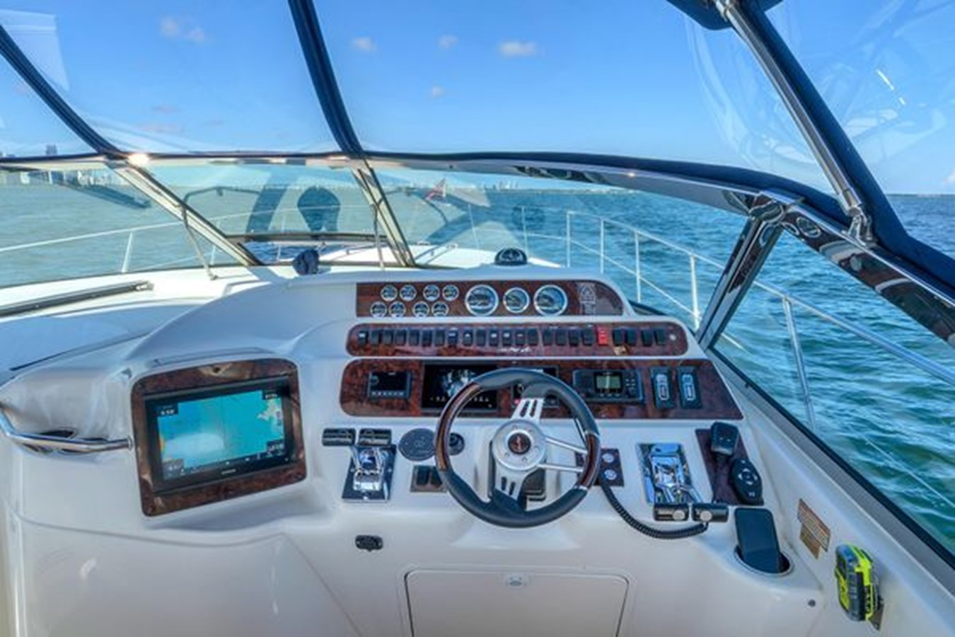 https://arconyachts.ams3.digitaloceanspaces.com/160495/conversions/large_4760322-optimize.jpg