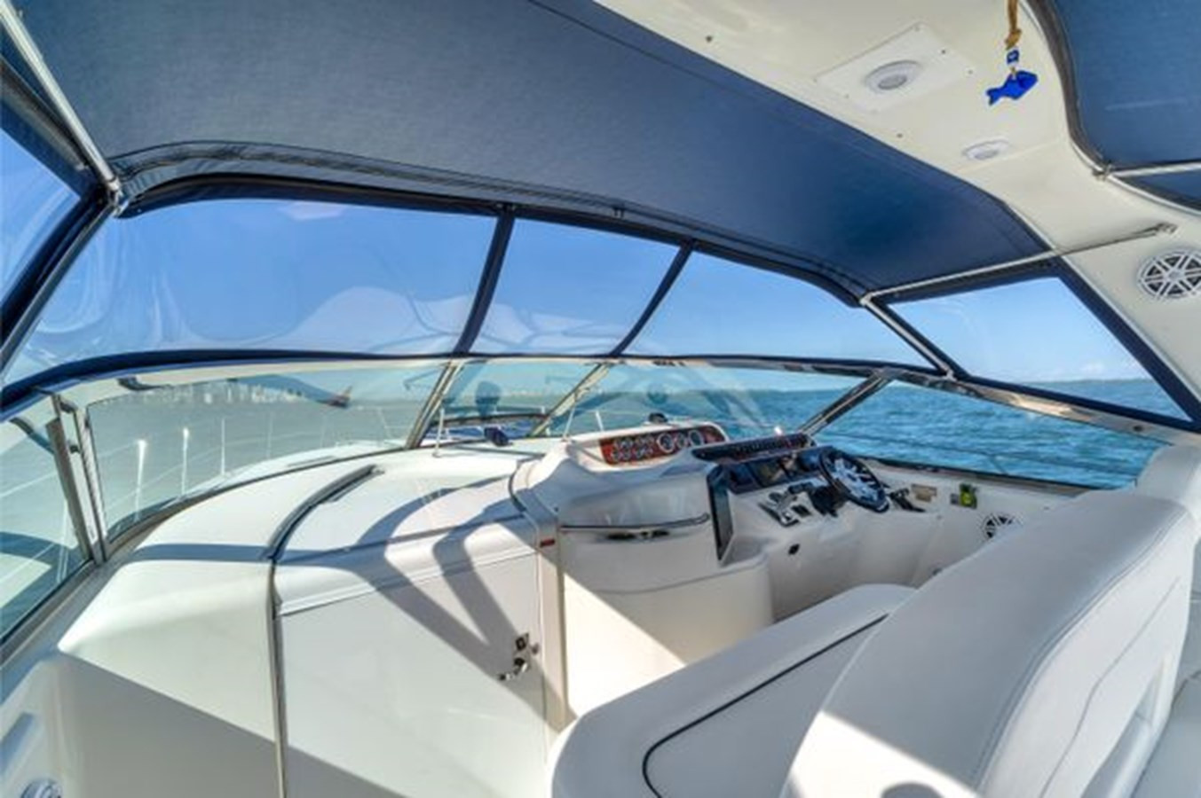 https://arconyachts.ams3.digitaloceanspaces.com/160505/conversions/large_4760325-optimize.jpg