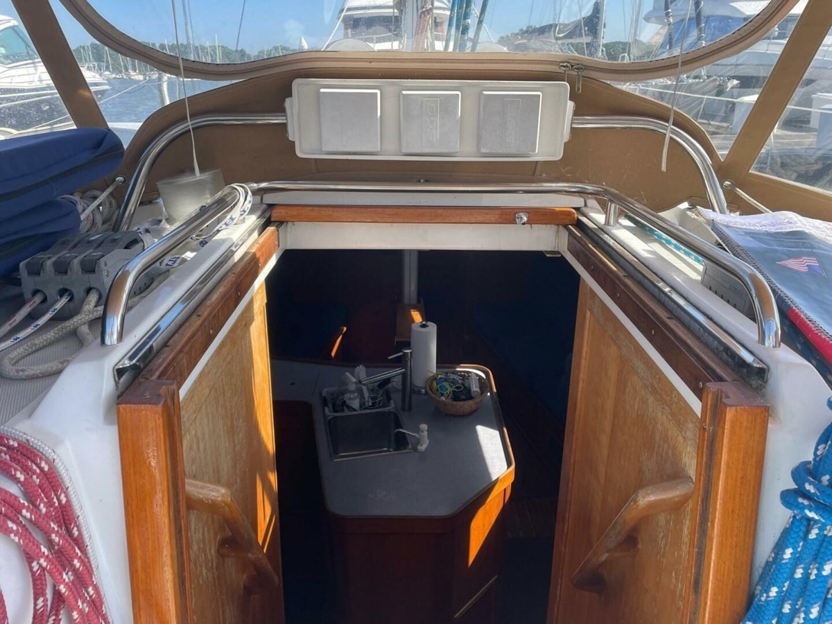 https://arconyachts.ams3.digitaloceanspaces.com/161065/conversions/large_4627011-optimize.jpg
