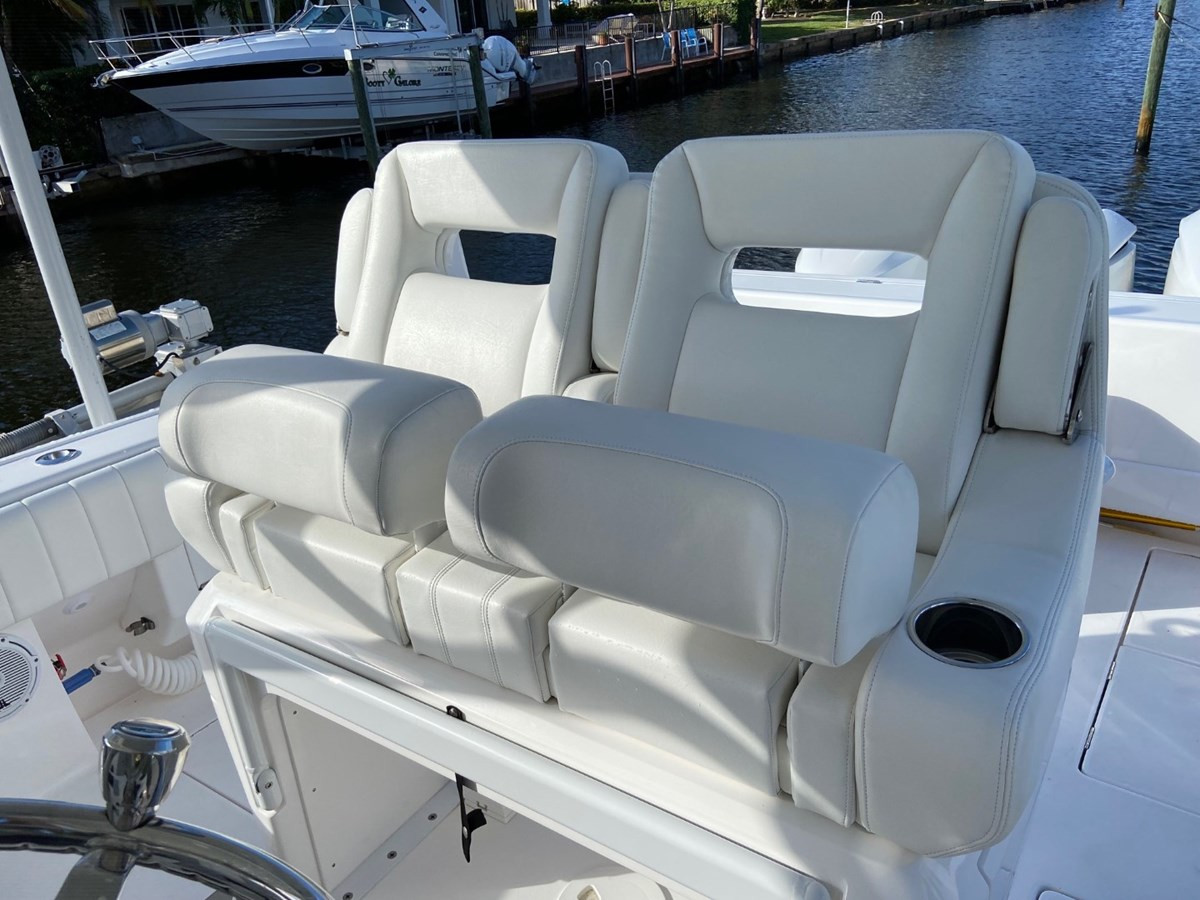 https://arconyachts.ams3.digitaloceanspaces.com/161088/conversions/large_3401676-optimize.jpg