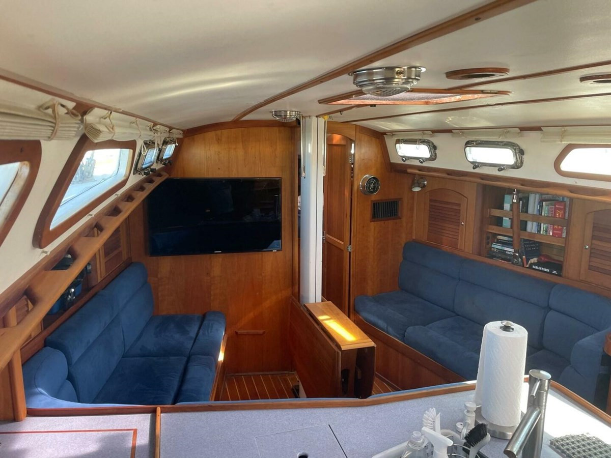 https://arconyachts.ams3.digitaloceanspaces.com/161098/conversions/large_4627023-optimize.jpg