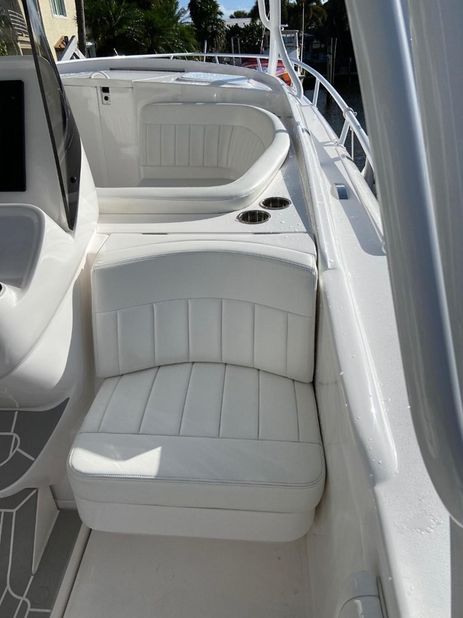 https://arconyachts.ams3.digitaloceanspaces.com/161105/conversions/large_3401682-optimize.jpg