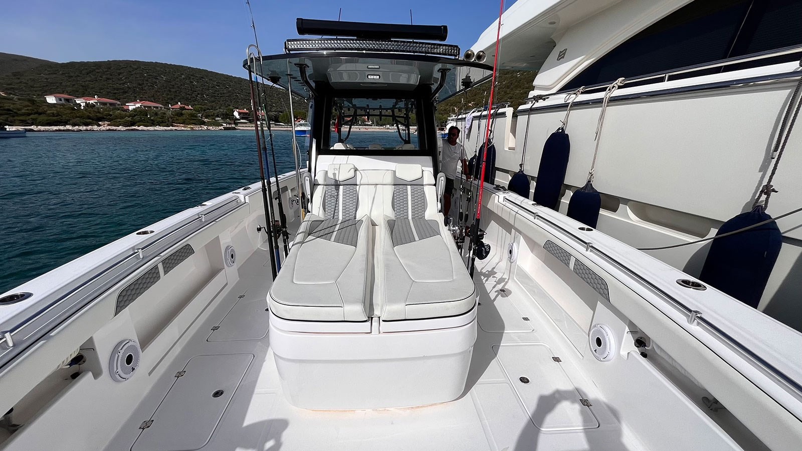 https://arconyachts.ams3.digitaloceanspaces.com/161124/conversions/large_4296939-optimize.jpg
