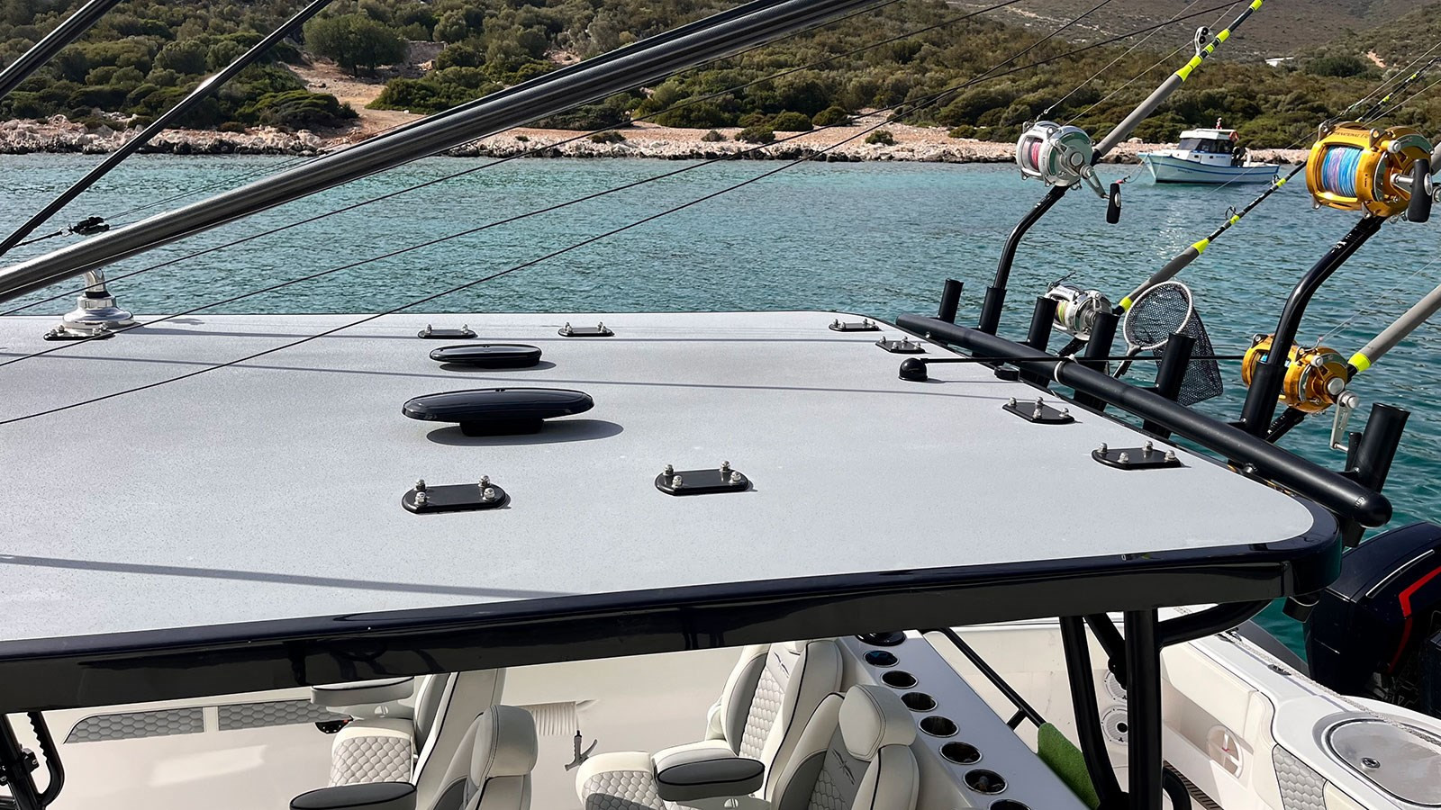 https://arconyachts.ams3.digitaloceanspaces.com/161149/conversions/large_4296949-optimize.jpg