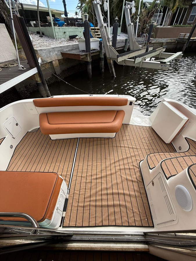 https://arconyachts.ams3.digitaloceanspaces.com/161193/conversions/large_4605739-optimize.jpg