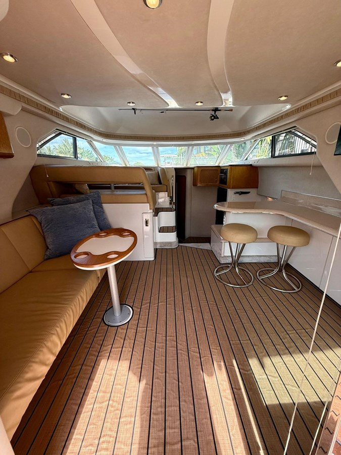 https://arconyachts.ams3.digitaloceanspaces.com/161212/conversions/large_4605746-optimize.jpg