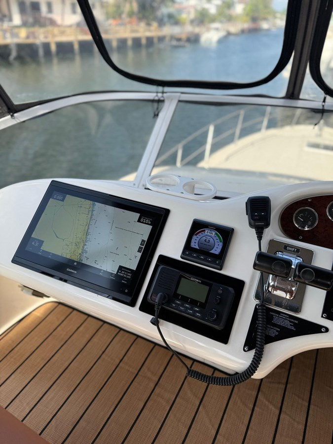 https://arconyachts.ams3.digitaloceanspaces.com/161255/conversions/large_4605763-optimize.jpg