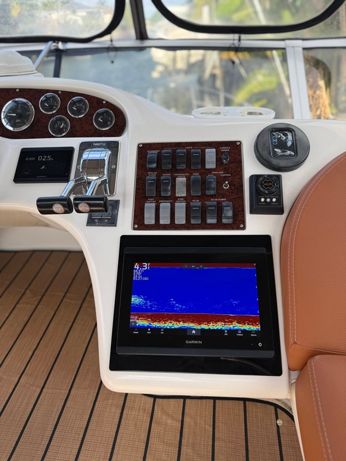 https://arconyachts.ams3.digitaloceanspaces.com/161258/conversions/large_4605764-optimize.jpg