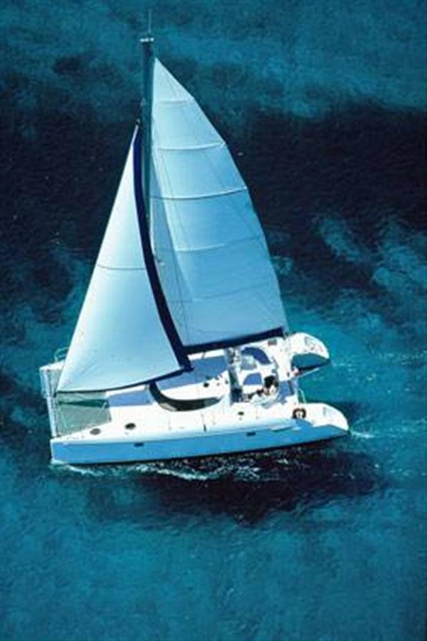 https://arconyachts.ams3.digitaloceanspaces.com/161280/conversions/large_87201-optimize.jpg