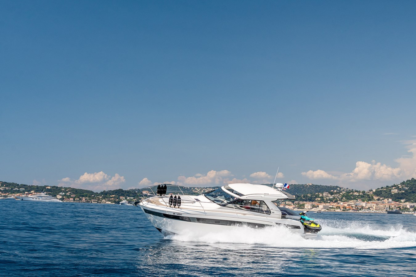 https://arconyachts.ams3.digitaloceanspaces.com/161287/conversions/large_4235691-optimize.jpg