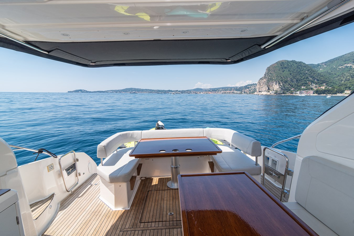 https://arconyachts.ams3.digitaloceanspaces.com/161296/conversions/large_4235694-optimize.jpg
