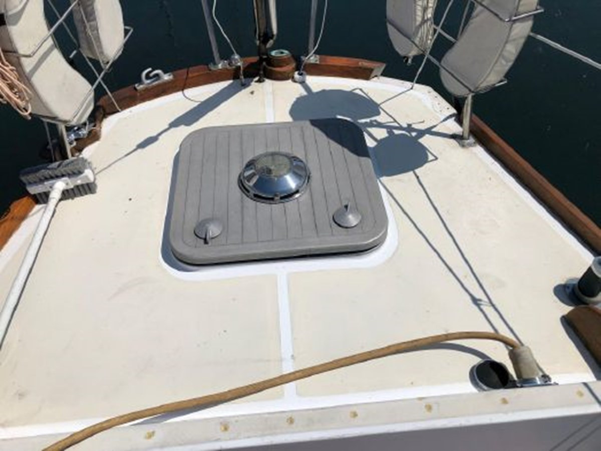 https://arconyachts.ams3.digitaloceanspaces.com/161442/conversions/large_3188316-optimize.jpg