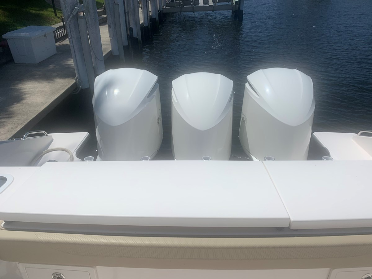 https://arconyachts.ams3.digitaloceanspaces.com/161494/conversions/large_3227346-optimize.jpg