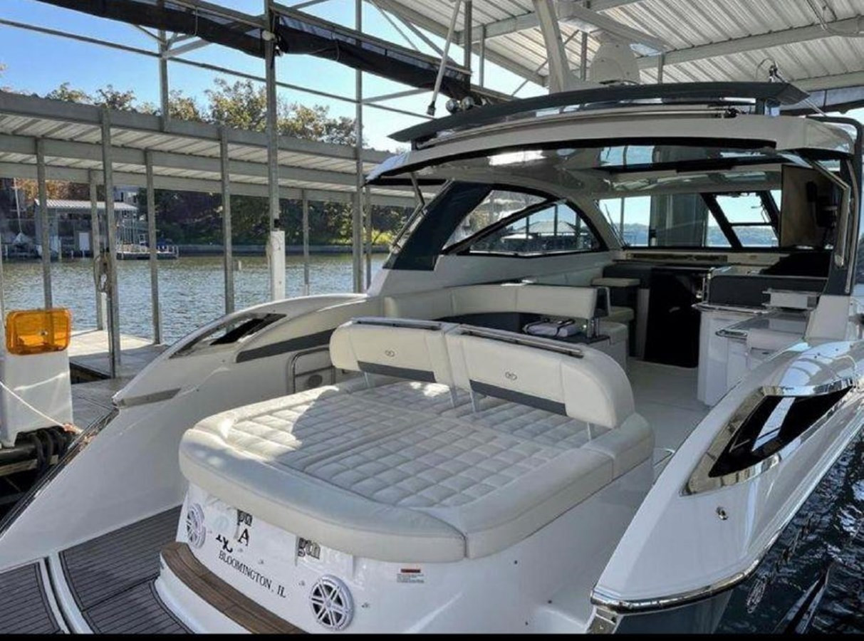 https://arconyachts.ams3.digitaloceanspaces.com/161671/conversions/large_3841268-optimize.jpg