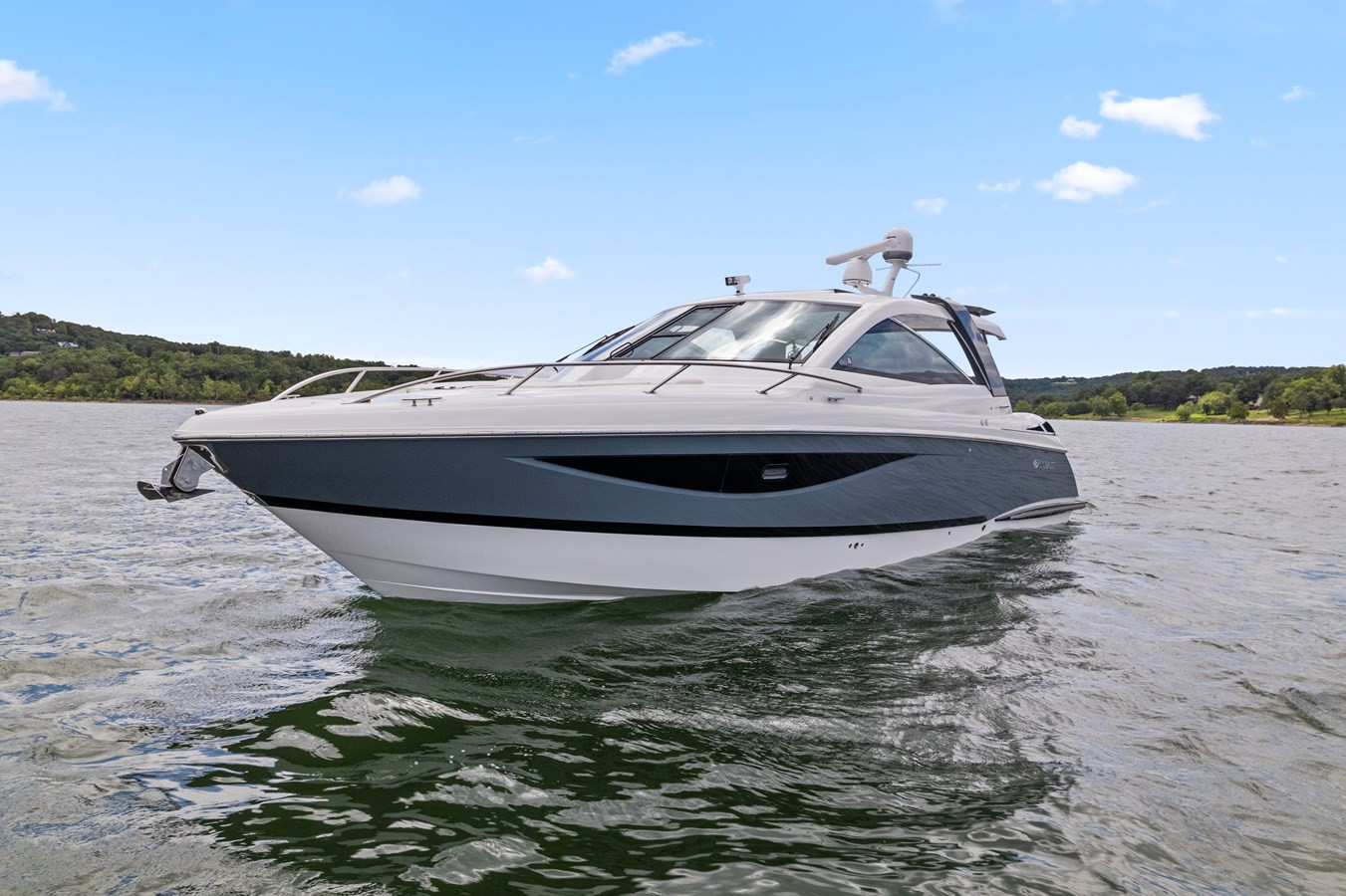 https://arconyachts.ams3.digitaloceanspaces.com/161712/conversions/large_3879793-optimize.jpg