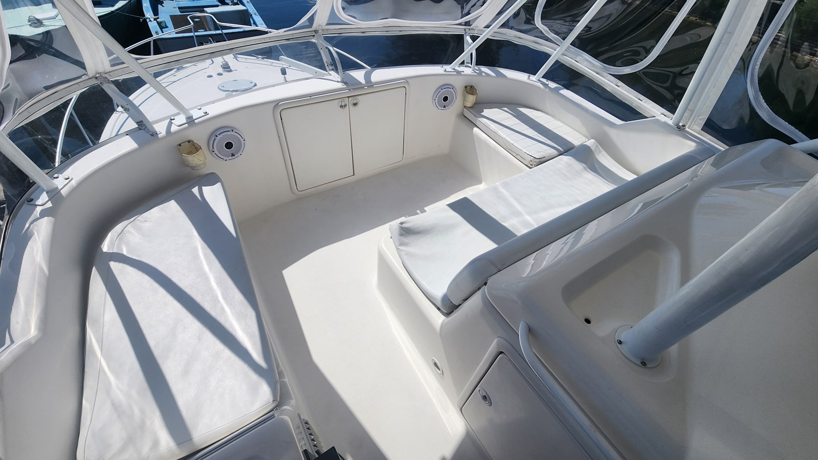 https://arconyachts.ams3.digitaloceanspaces.com/161727/conversions/large_3921480-optimize.jpg