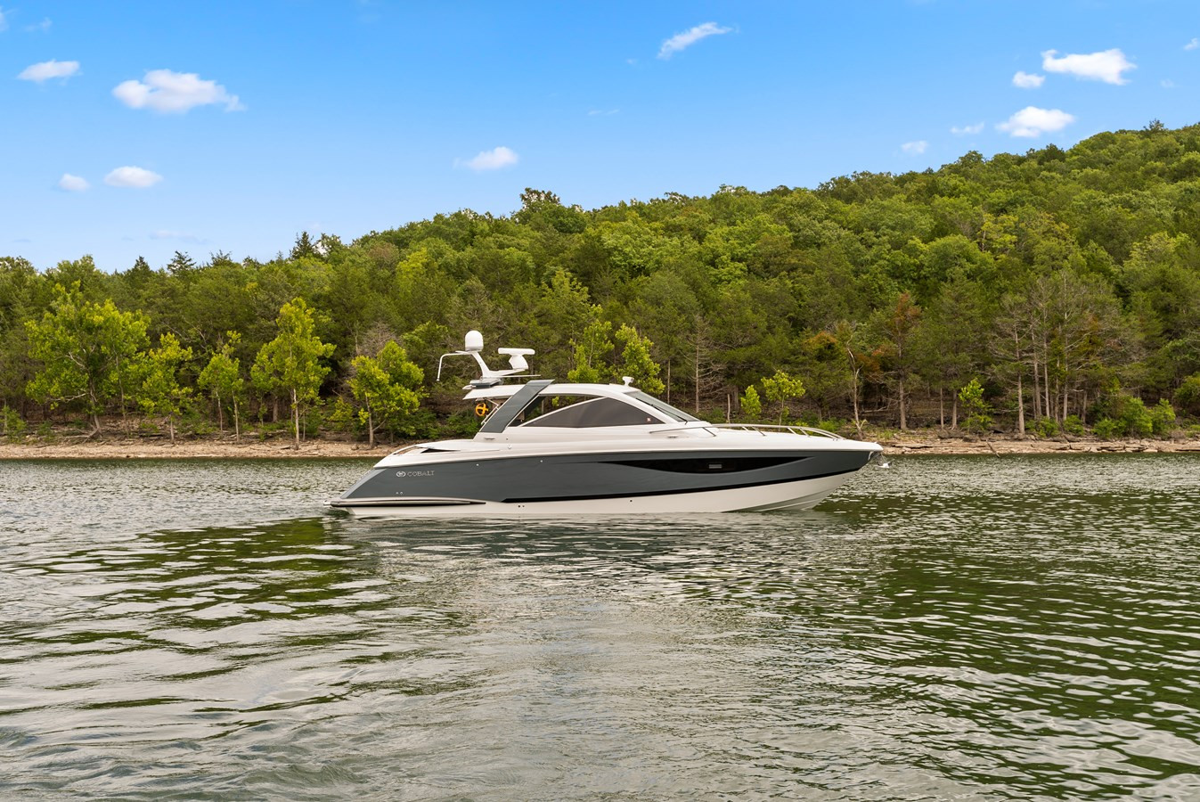 https://arconyachts.ams3.digitaloceanspaces.com/161728/conversions/large_3879800-optimize.jpg