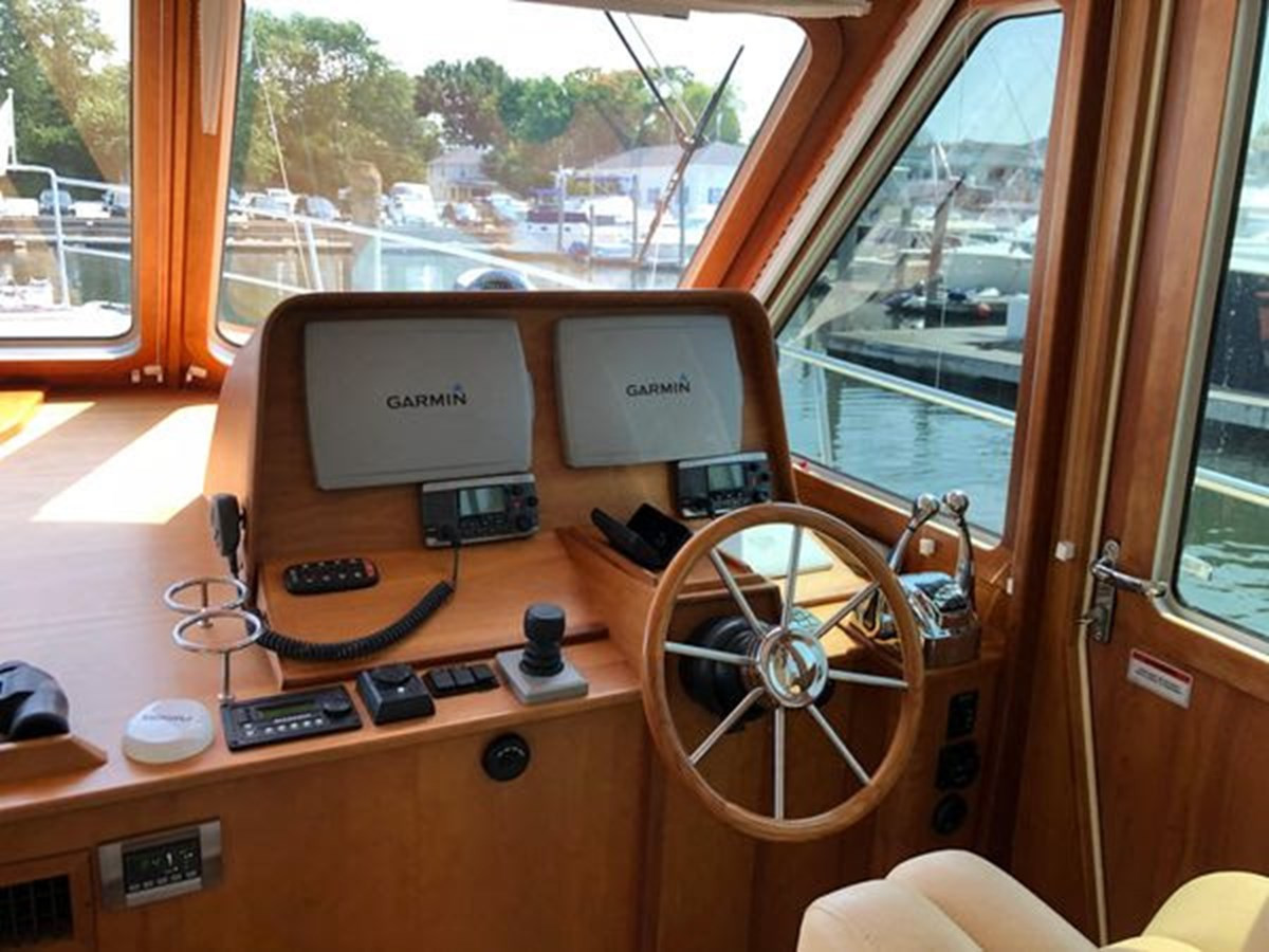 https://arconyachts.ams3.digitaloceanspaces.com/161823/conversions/large_3987010-optimize.jpg