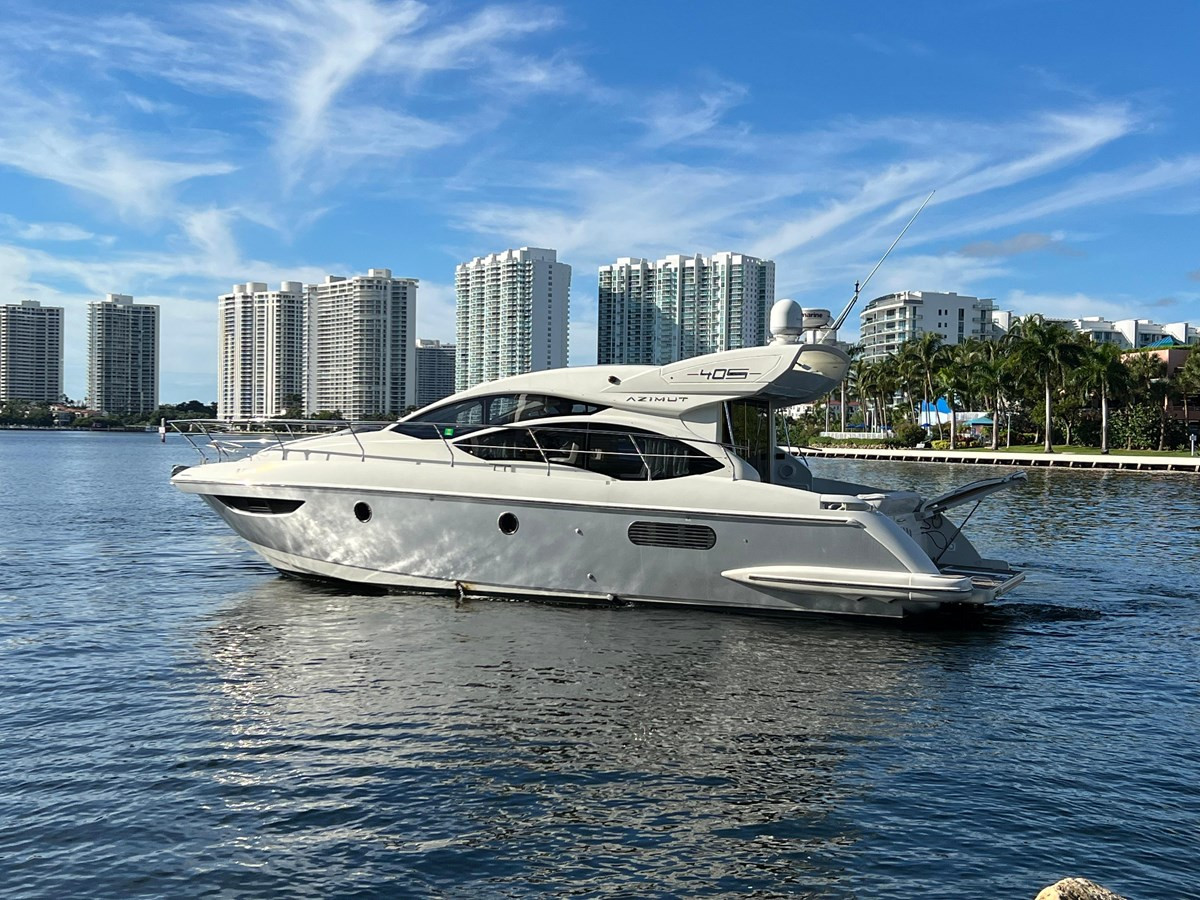 AZIMUT 40