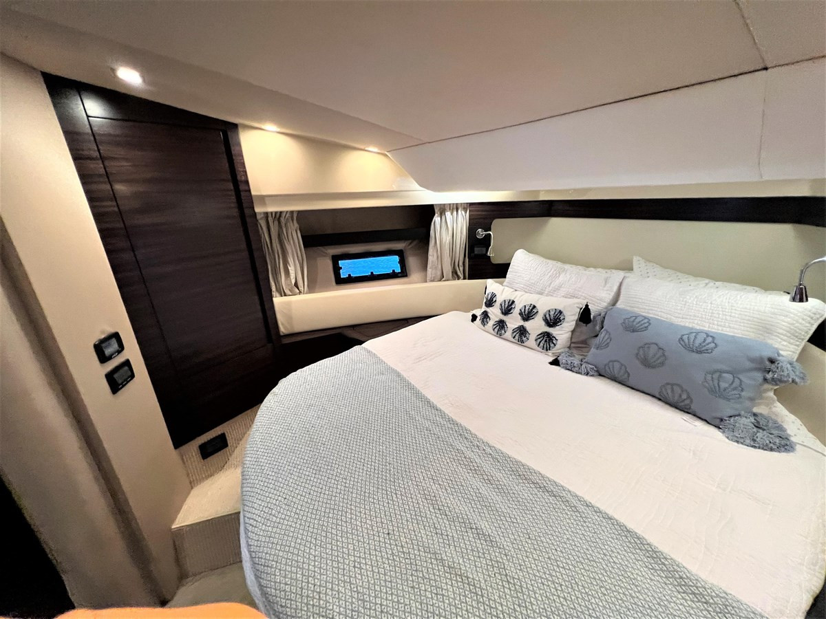https://arconyachts.ams3.digitaloceanspaces.com/161864/conversions/large_4030216-optimize.jpg