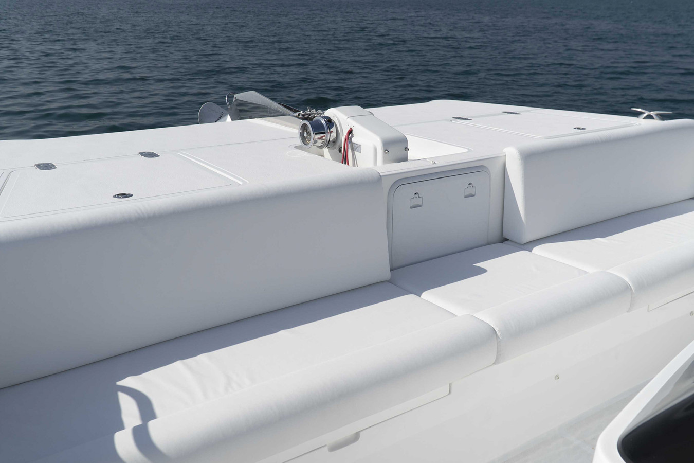 https://arconyachts.ams3.digitaloceanspaces.com/162093/conversions/large_4129213-optimize.jpg