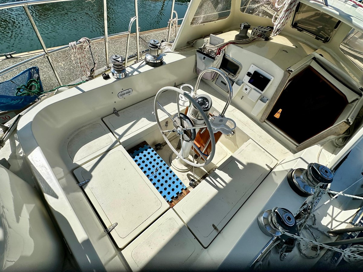https://arconyachts.ams3.digitaloceanspaces.com/162215/conversions/large_4197978-optimize.jpg